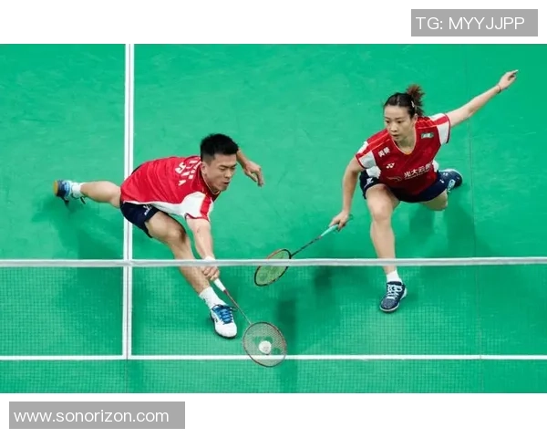 重庆羽毛球队的节奏对比与战术解析深度剖析